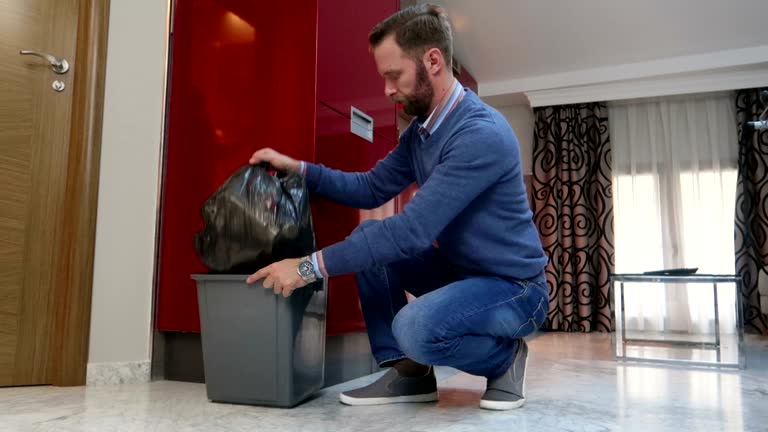 Best Property Management Cleanouts  in Woodside, PA
